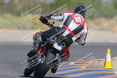 media/Sep-25-2023-Moto Forza (Mon) [[81ffa65e0a]]/B-C Group/Session 4 (Turn 2 Backside)/